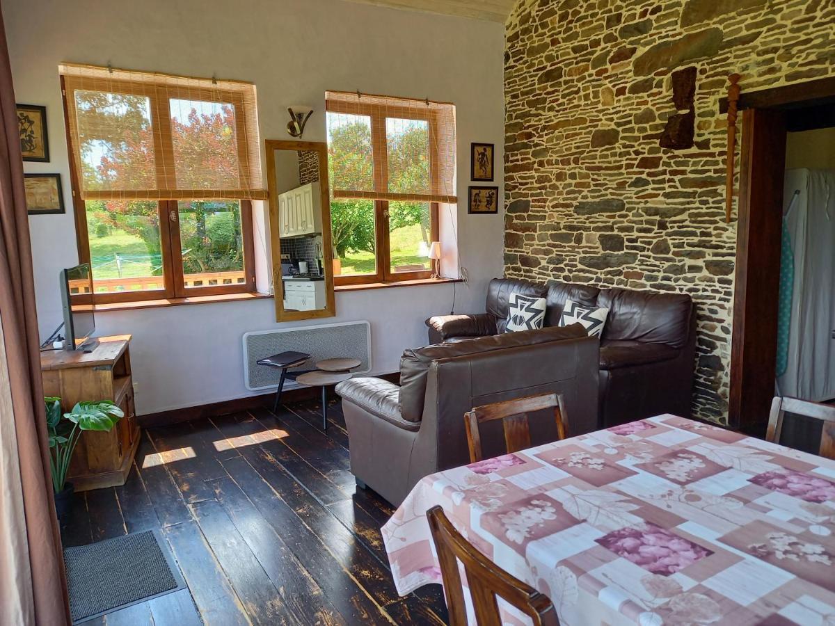 Le Mesnil-Adelee La Gasteboisiere With Swimming Pool And Games Room מראה חיצוני תמונה