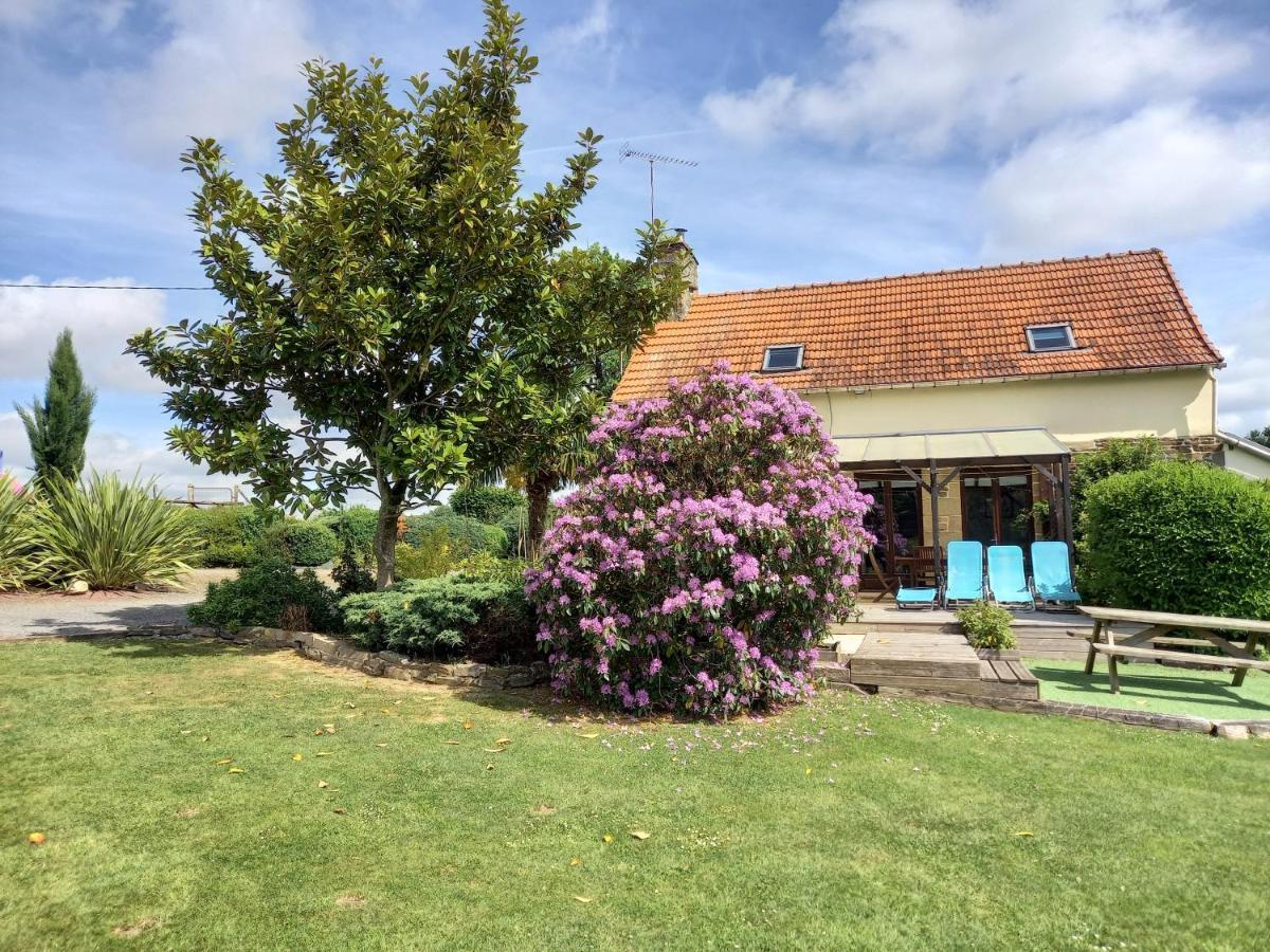 Le Mesnil-Adelee La Gasteboisiere With Swimming Pool And Games Room מראה חיצוני תמונה