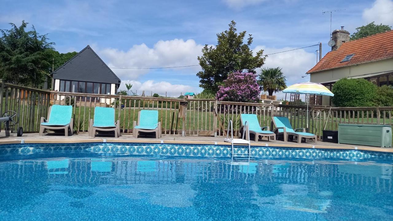 Le Mesnil-Adelee La Gasteboisiere With Swimming Pool And Games Room מראה חיצוני תמונה