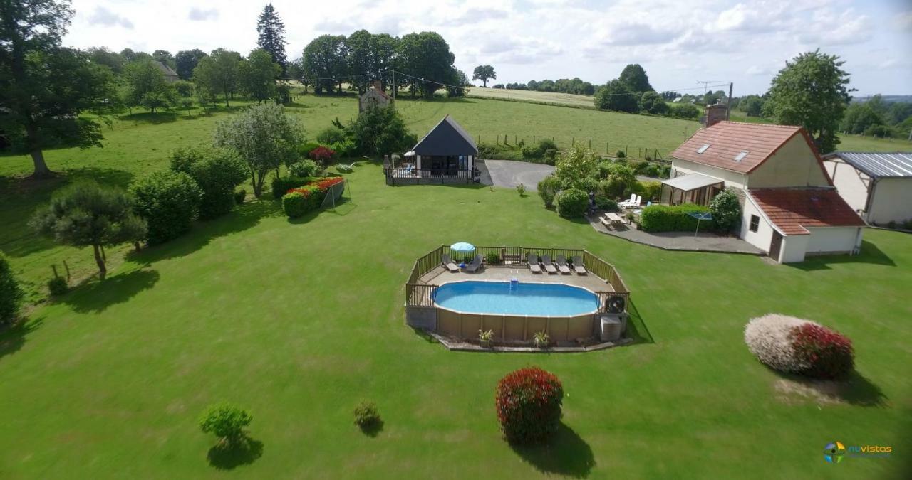 Le Mesnil-Adelee La Gasteboisiere With Swimming Pool And Games Room מראה חיצוני תמונה
